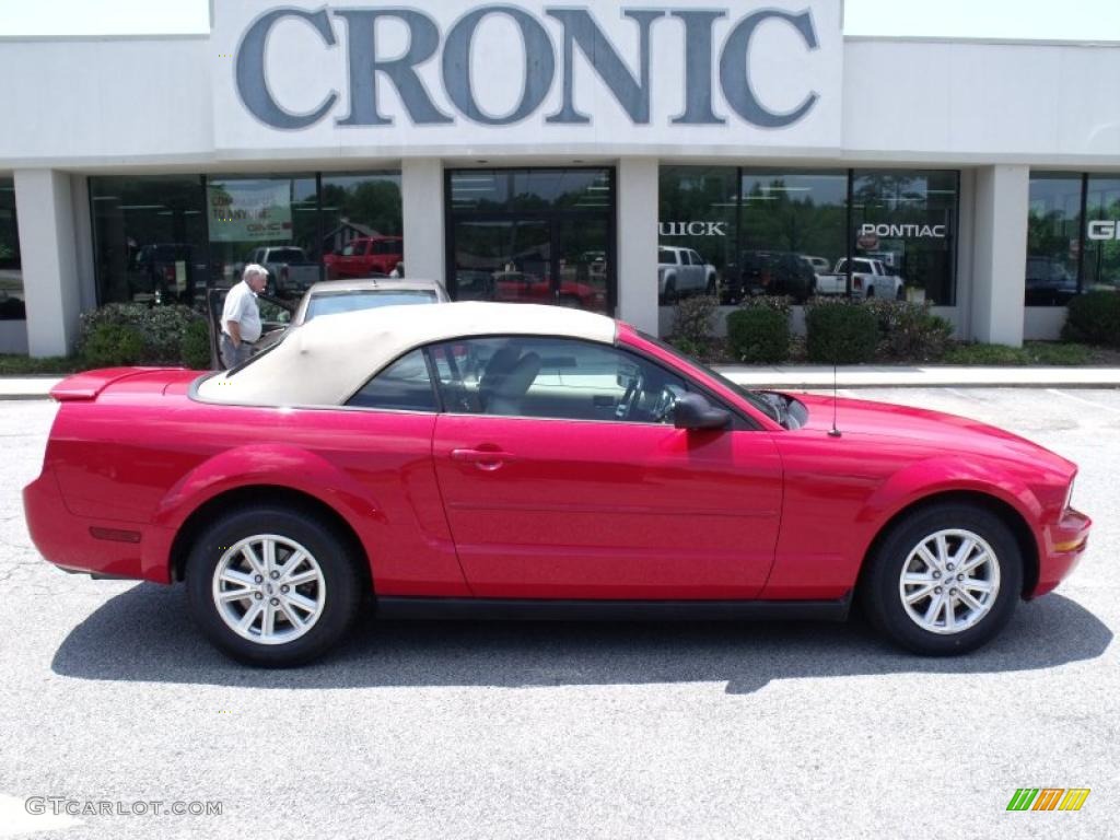 2007 Mustang V6 Premium Convertible - Torch Red / Medium Parchment photo #1