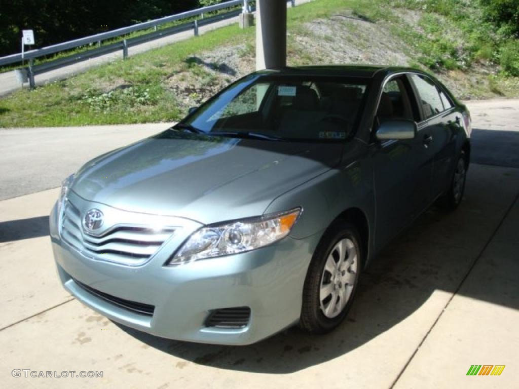 2011 Camry LE - Aloe Green Metallic / Ash photo #5