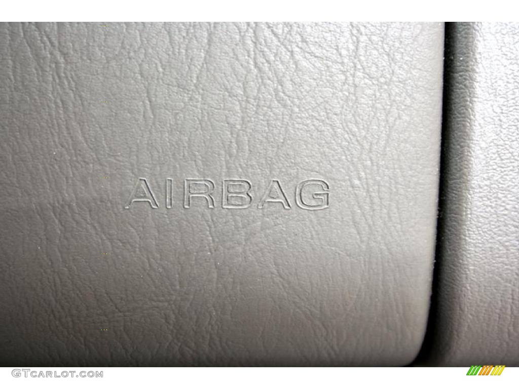 2003 F350 Super Duty Lariat Crew Cab 4x4 - Arizona Beige Metallic / Medium Parchment photo #100