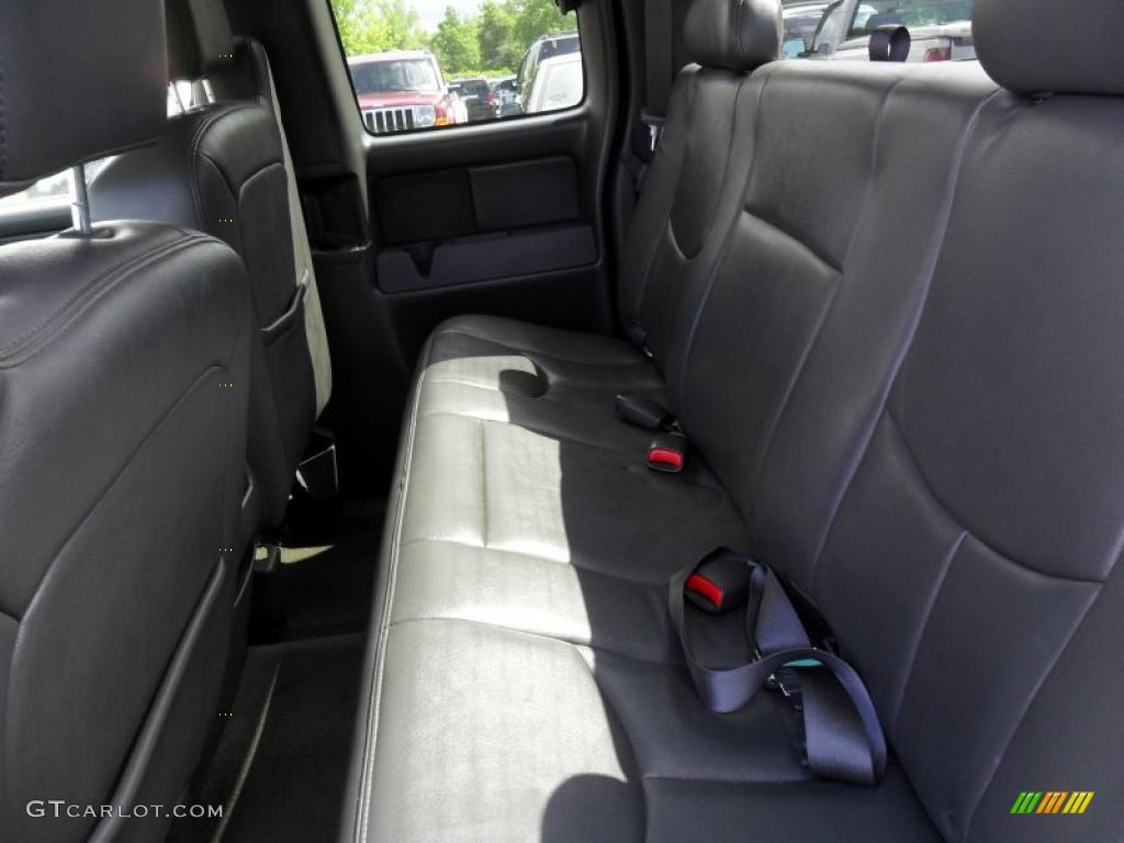 2005 Silverado 1500 Z71 Extended Cab 4x4 - Black / Dark Charcoal photo #18