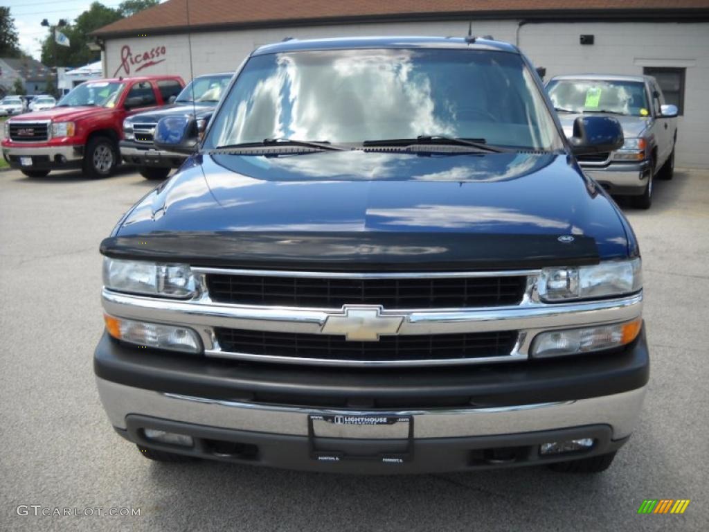2003 Suburban 1500 LT 4x4 - Indigo Blue Metallic / Gray/Dark Charcoal photo #4
