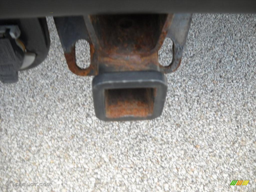 2003 Suburban 1500 LT 4x4 - Indigo Blue Metallic / Gray/Dark Charcoal photo #10