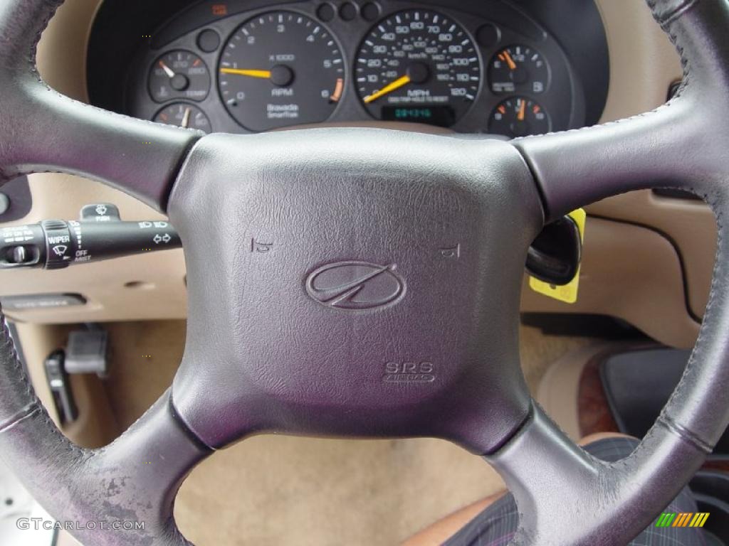 1999 Bravada AWD - Arctic White / Beige photo #12