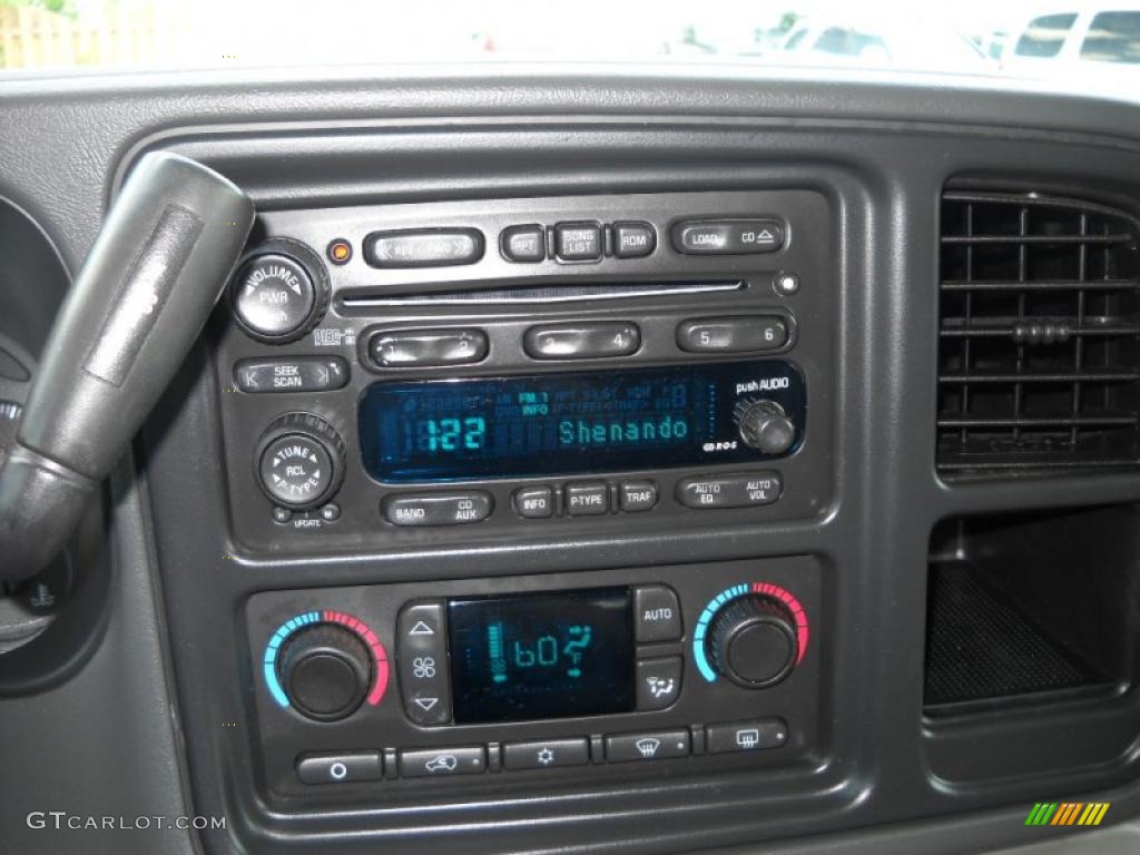 2003 Suburban 1500 LT 4x4 - Indigo Blue Metallic / Gray/Dark Charcoal photo #19