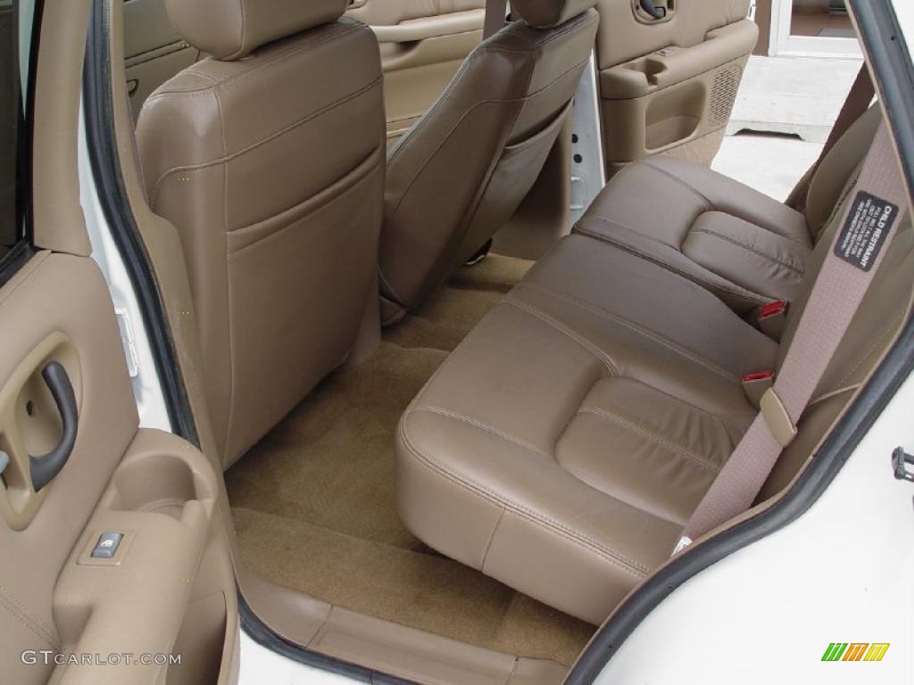 1999 Bravada AWD - Arctic White / Beige photo #18