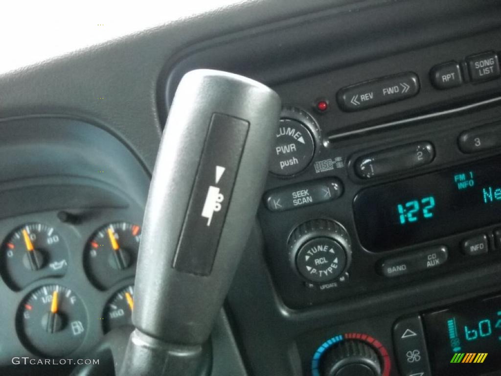 2003 Suburban 1500 LT 4x4 - Indigo Blue Metallic / Gray/Dark Charcoal photo #21