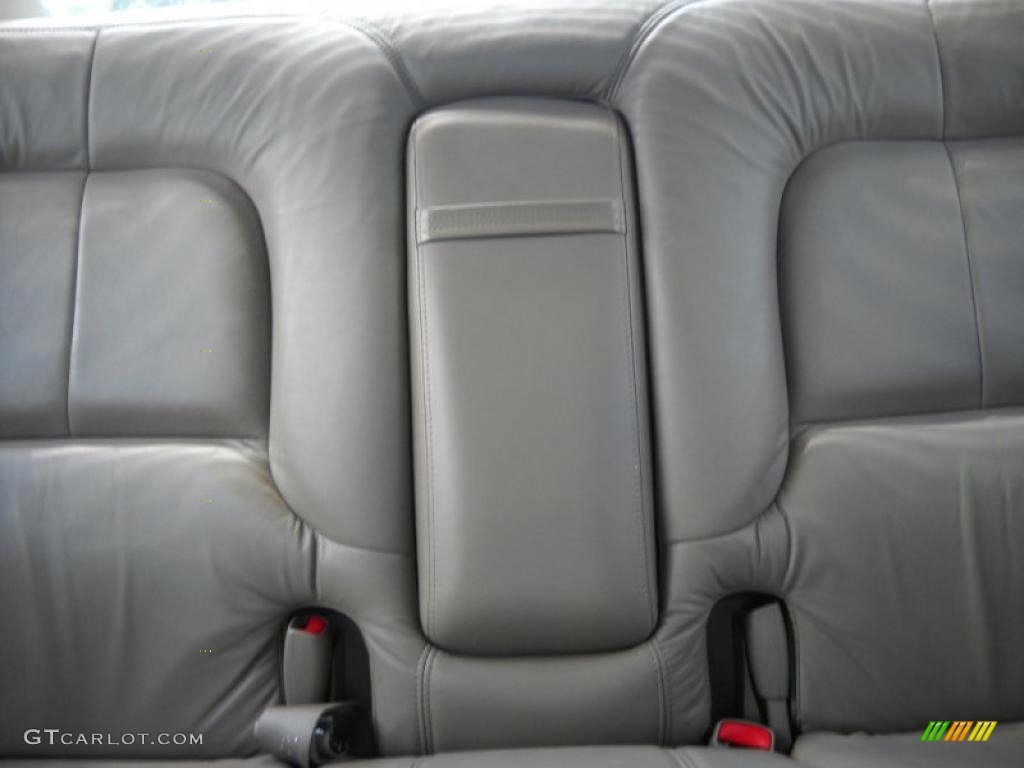 1999 Park Avenue  - Bright White Diamond / Taupe photo #24