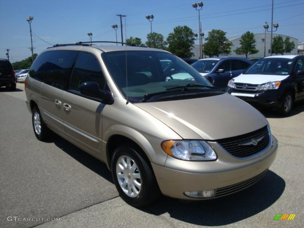 2003 Town & Country LXi - Light Almond Pearl / Taupe photo #5