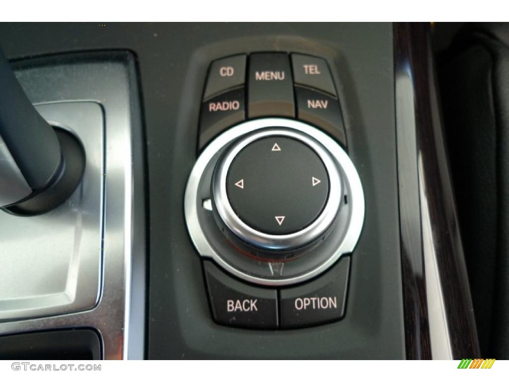 2010 BMW X6 xDrive50i Controls Photo #31691836