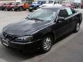 2002 Black Pontiac Grand Am SE Sedan  photo #13