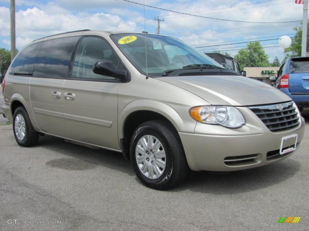 2007 Town & Country LX - Linen Gold Metallic / Medium Slate Gray photo #1