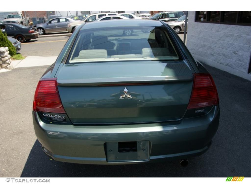 2005 Galant ES - Machine Green Metallic / Gray photo #5