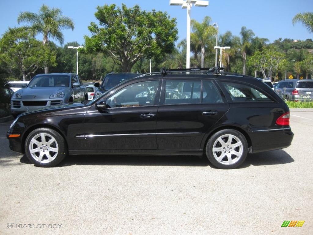 2008 E 350 4Matic Wagon - Black / Black photo #2