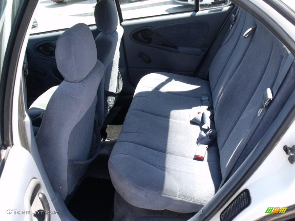 1996 Cavalier LS Sedan - Bright White / Dark Gray photo #11