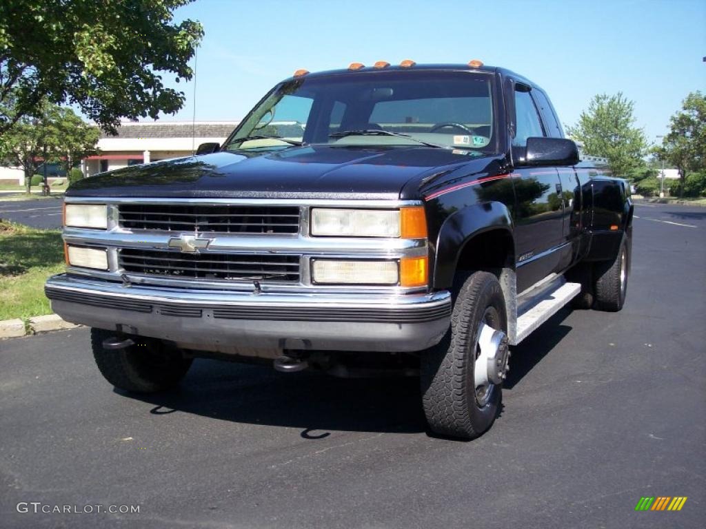 1995 C/K 3500 K3500 Cheyenne Extended Cab 4x4 Dually - Black / Gray photo #14