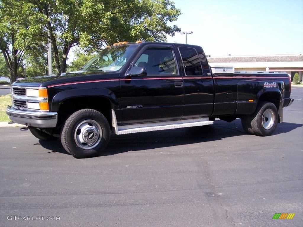 1995 C/K 3500 K3500 Cheyenne Extended Cab 4x4 Dually - Black / Gray photo #15