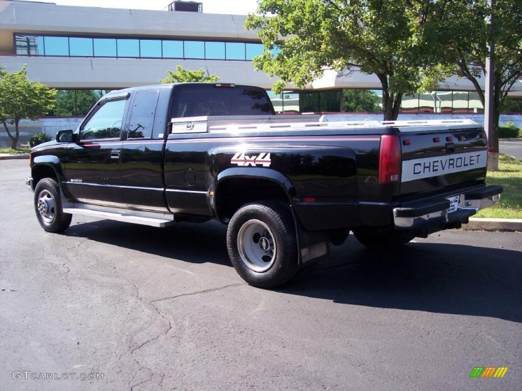 1995 C/K 3500 K3500 Cheyenne Extended Cab 4x4 Dually - Black / Gray photo #18