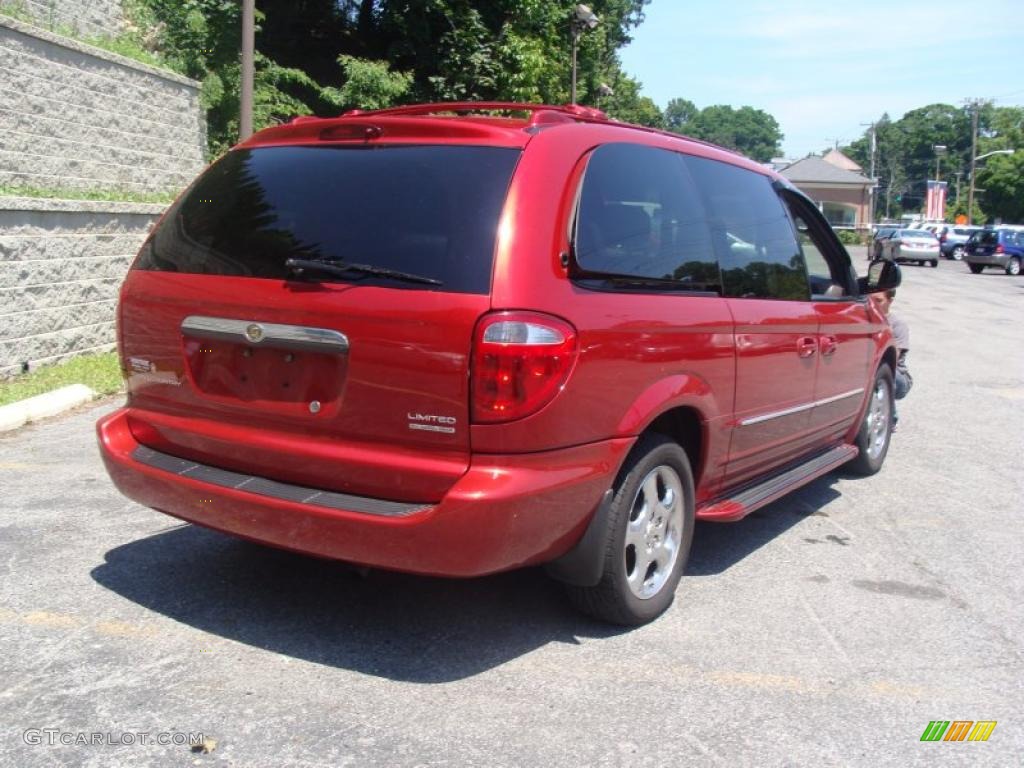 2003 Town & Country Limited AWD - Inferno Red Pearl / Gray photo #9