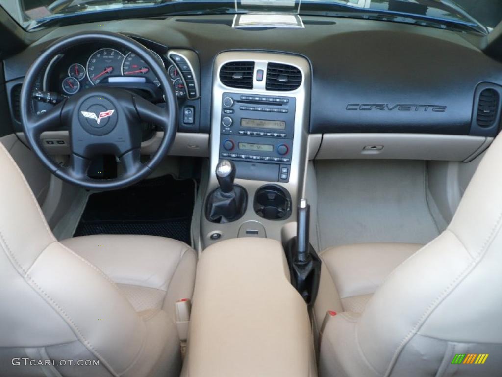 2005 Corvette Convertible - LeMans Blue Metallic / Cashmere photo #14