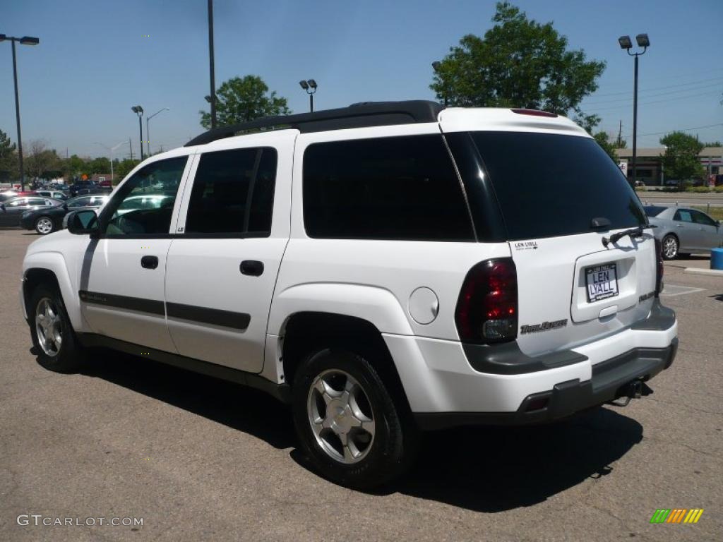 2004 TrailBlazer EXT LS 4x4 - Summit White / Medium Pewter photo #4