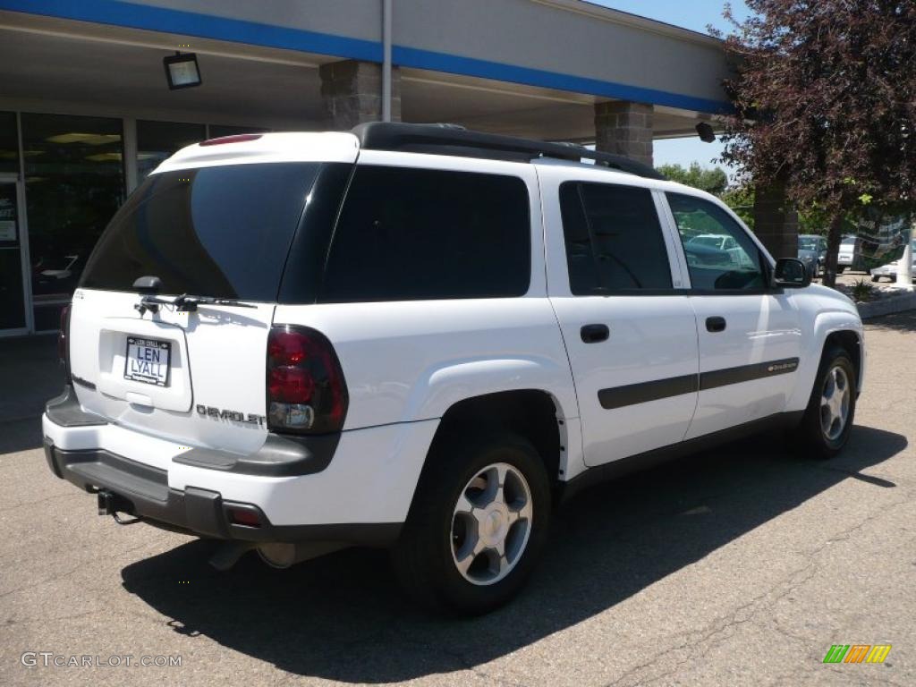 2004 TrailBlazer EXT LS 4x4 - Summit White / Medium Pewter photo #6