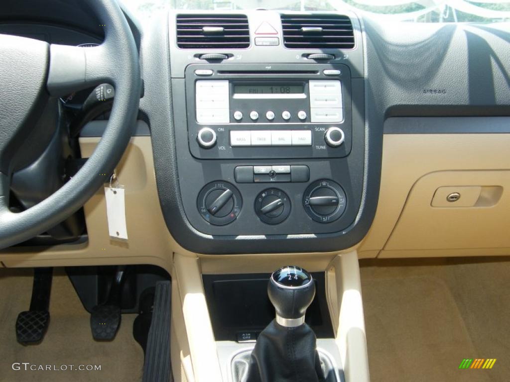 2008 Volkswagen Jetta S Sedan 5 Speed Manual Transmission Photo #31709176