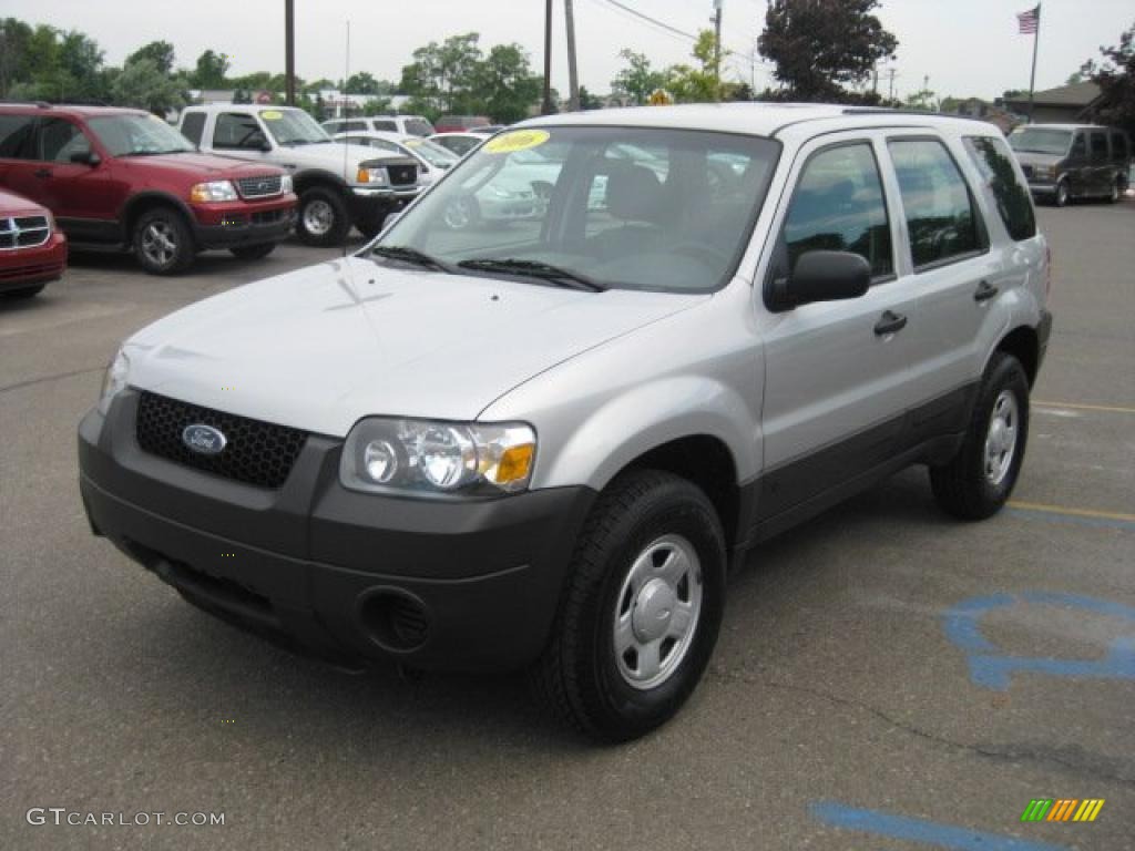 2006 Escape XLS 4WD - Silver Metallic / Medium/Dark Flint photo #8