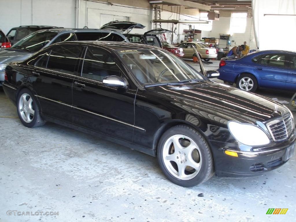 2004 S 500 4Matic Sedan - Black / Charcoal photo #1