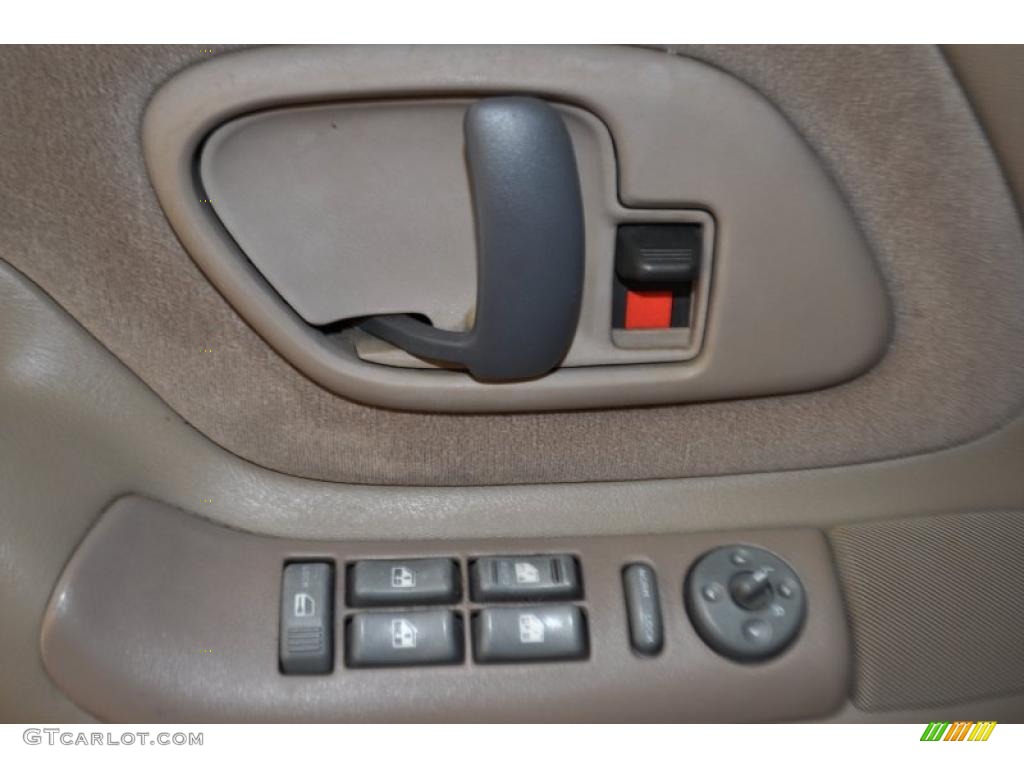 1997 Suburban K1500 LT 4x4 - Medium Beige Mystique Metallic / Neutral photo #9