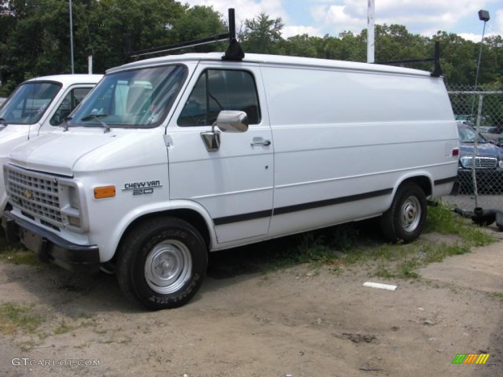 1995 Chevy Van G20 Cargo - White / Gray photo #3