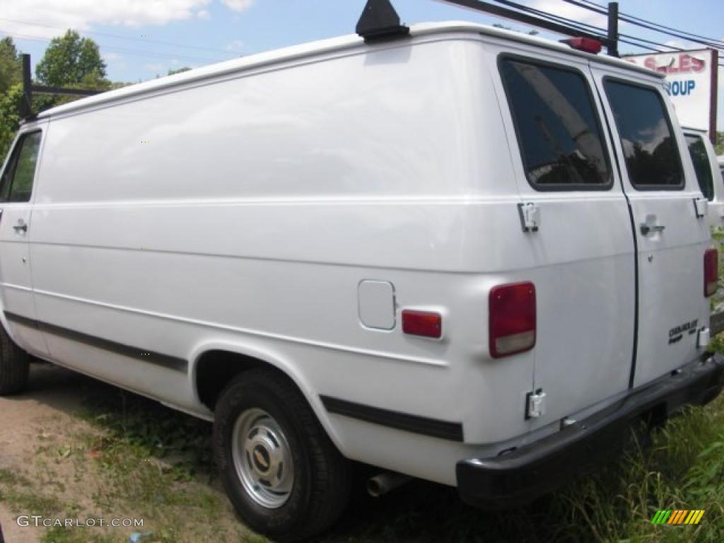 1995 Chevy Van G20 Cargo - White / Gray photo #4
