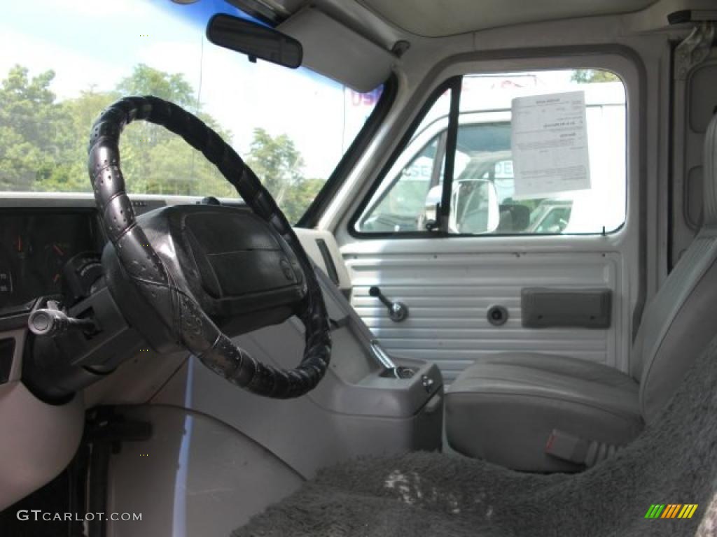 1995 Chevy Van G20 Cargo - White / Gray photo #5