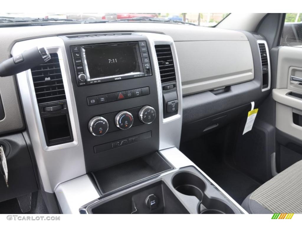 2010 Ram 3500 Big Horn Edition Crew Cab - Mineral Gray Metallic / Dark Slate/Medium Graystone photo #10