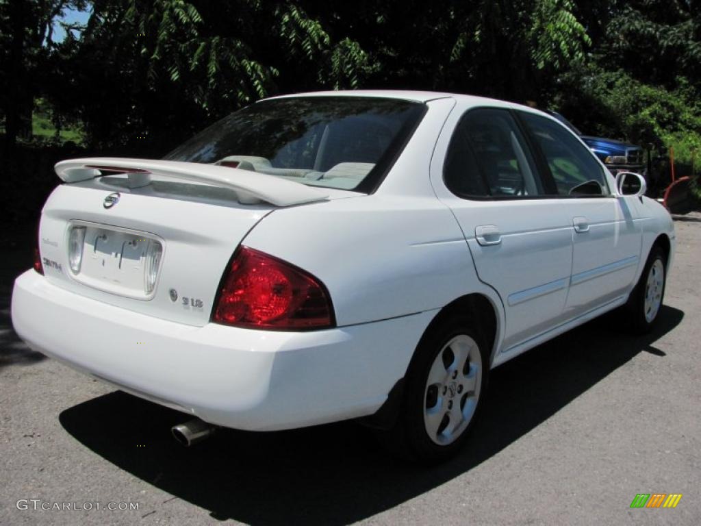 2004 Sentra 1.8 S - Cloud White / Taupe photo #2