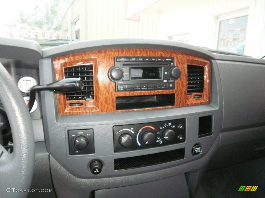 2006 Ram 1500 SLT Quad Cab 4x4 - Mineral Gray Metallic / Medium Slate Gray photo #23