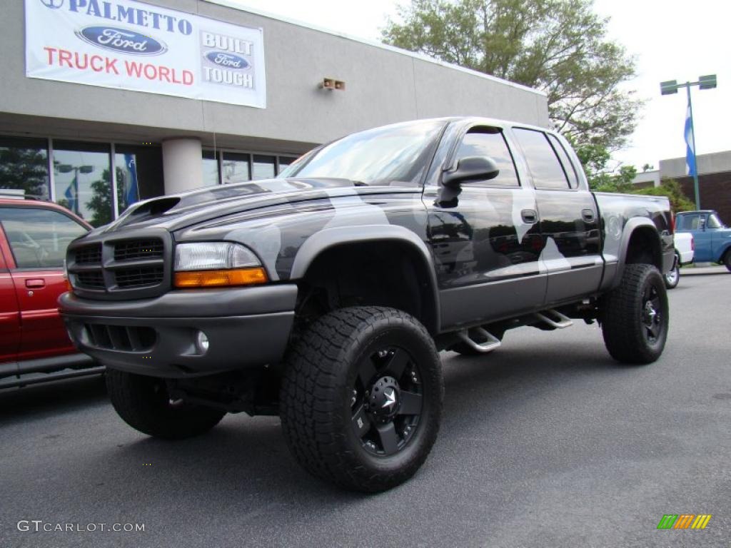 2003 Dakota SLT Quad Cab 4x4 - Bright Silver Metallic / Dark Slate Gray photo #2