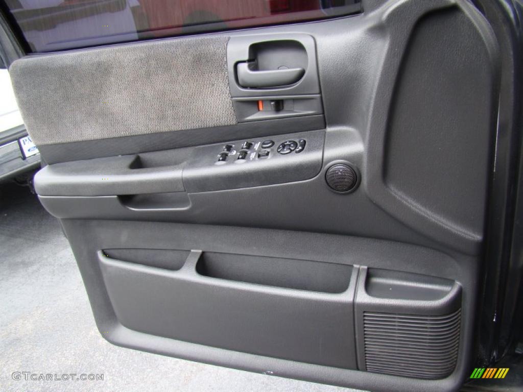 2003 Dakota SLT Quad Cab 4x4 - Bright Silver Metallic / Dark Slate Gray photo #20