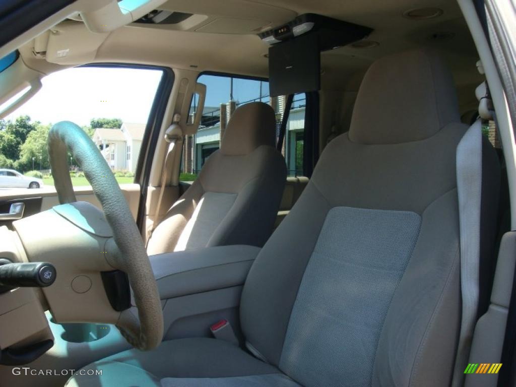 2003 Expedition XLT 4x4 - Arizona Beige Metallic / Medium Parchment photo #12