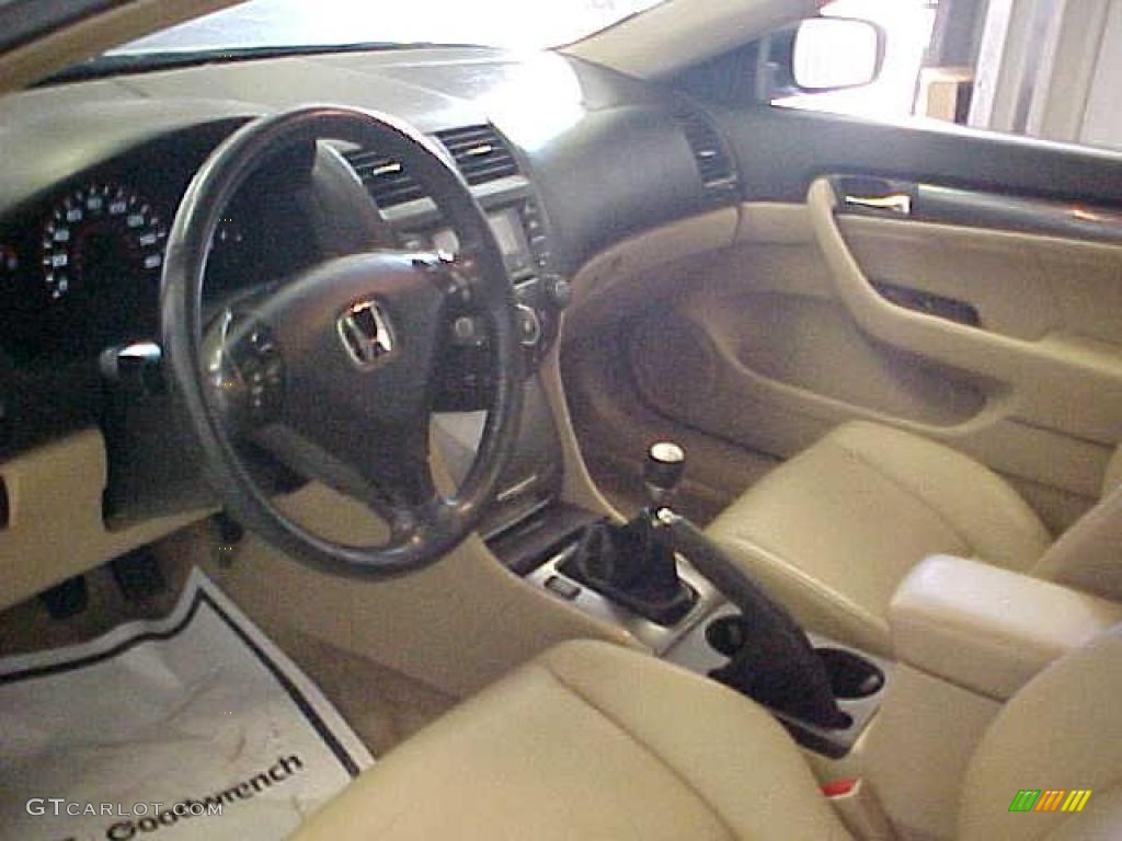 2004 Accord EX V6 Coupe - Taffeta White / Ivory photo #10