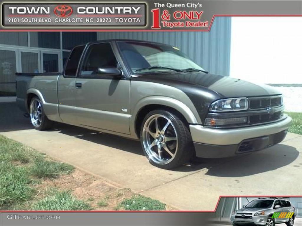 2000 S10 LS Extended Cab - Light Pewter Metallic / Beige photo #1