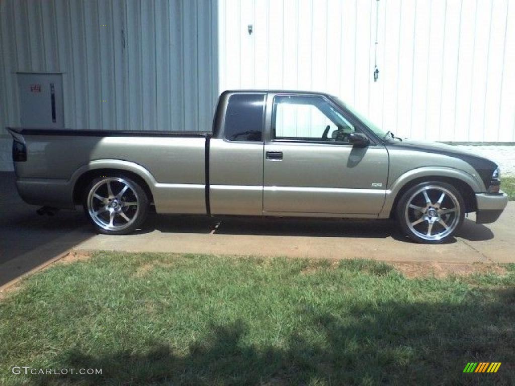 2000 S10 LS Extended Cab - Light Pewter Metallic / Beige photo #17