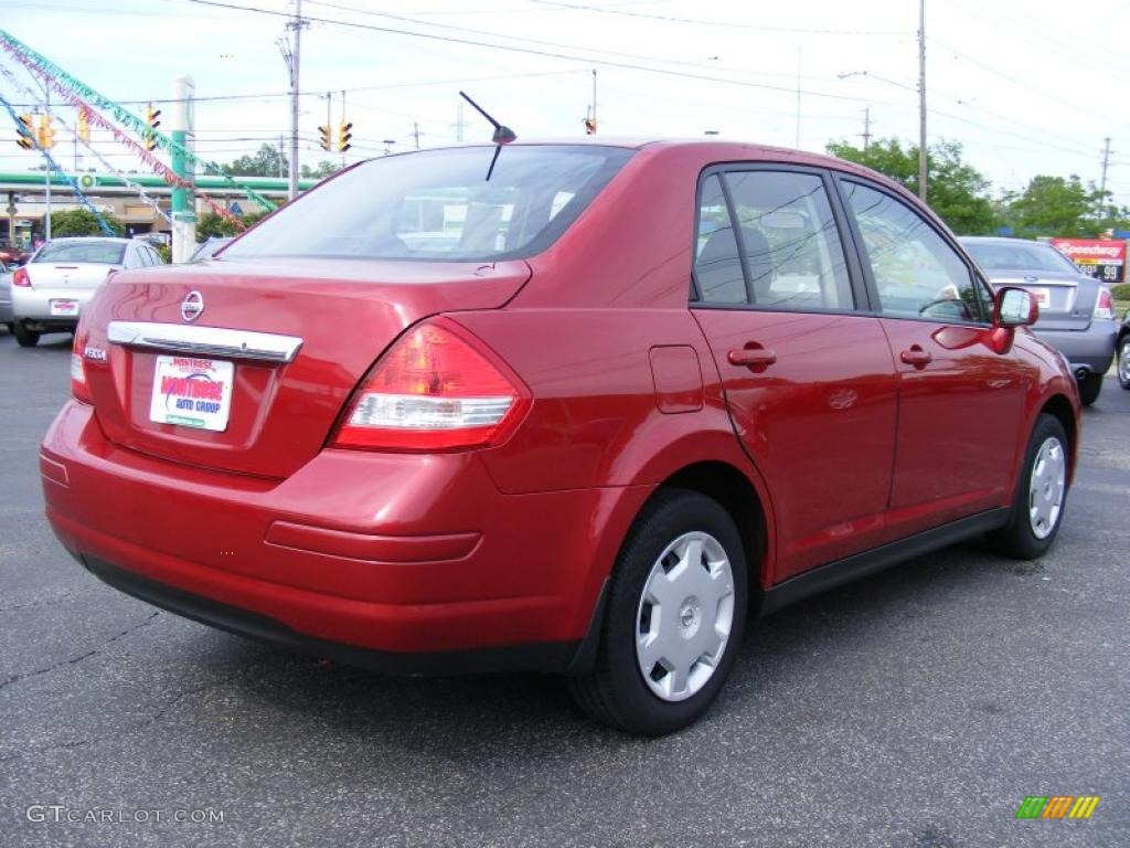 2009 Versa 1.8 S Sedan - Red Brick / Charcoal photo #5