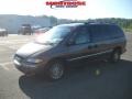 1998 Dark Slate Pearl Chrysler Town & Country LXi  photo #18
