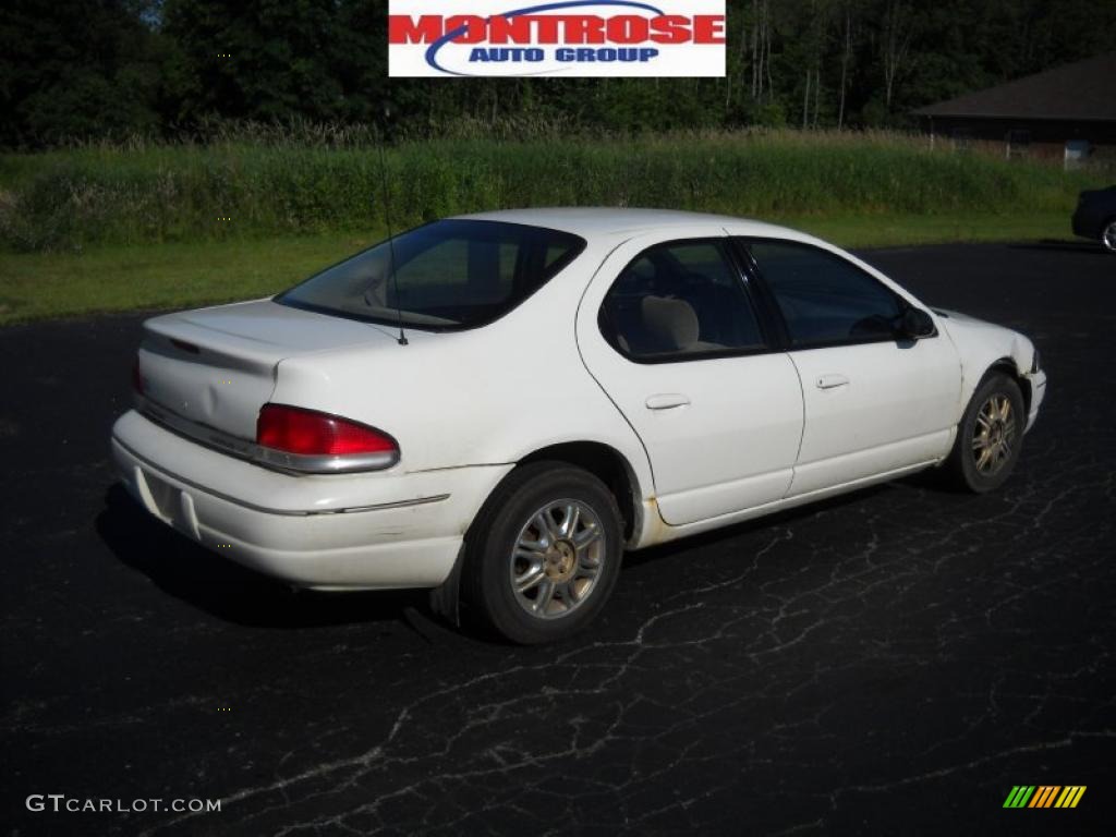 1997 Cirrus LX - Stone White / Beige photo #2