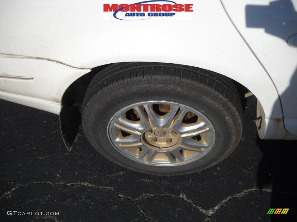 1997 Cirrus LX - Stone White / Beige photo #24
