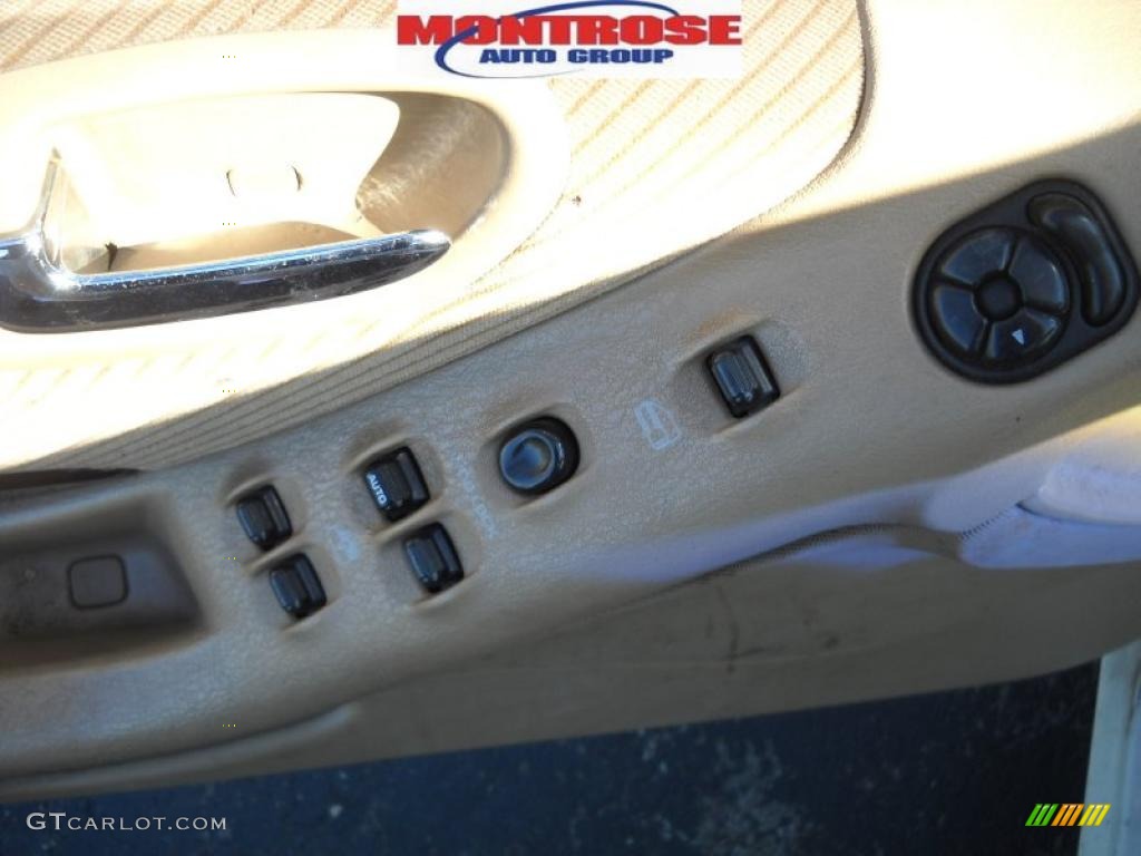 1997 Cirrus LX - Stone White / Beige photo #25