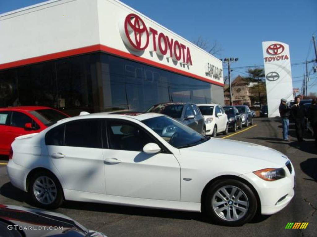 2007 3 Series 328xi Sedan - Alpine White / Beige photo #1