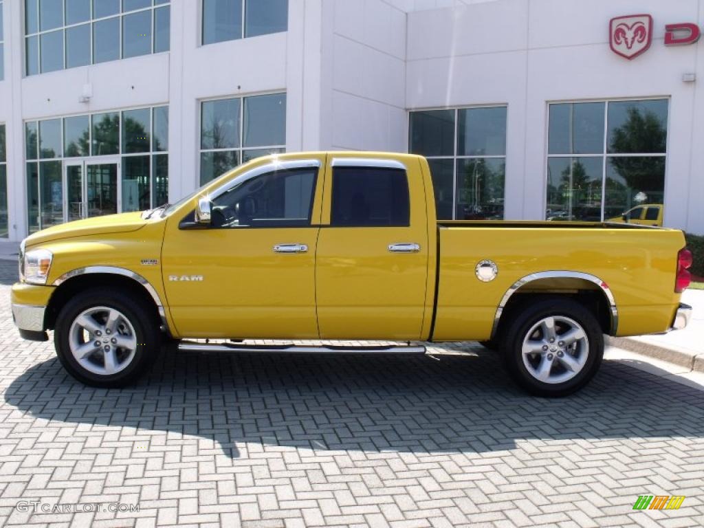 2008 Ram 1500 Big Horn Edition Quad Cab - Detonator Yellow / Medium Slate Gray photo #2