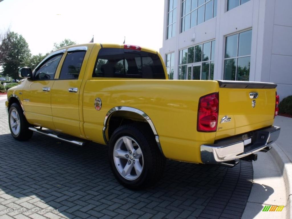 2008 Ram 1500 Big Horn Edition Quad Cab - Detonator Yellow / Medium Slate Gray photo #3