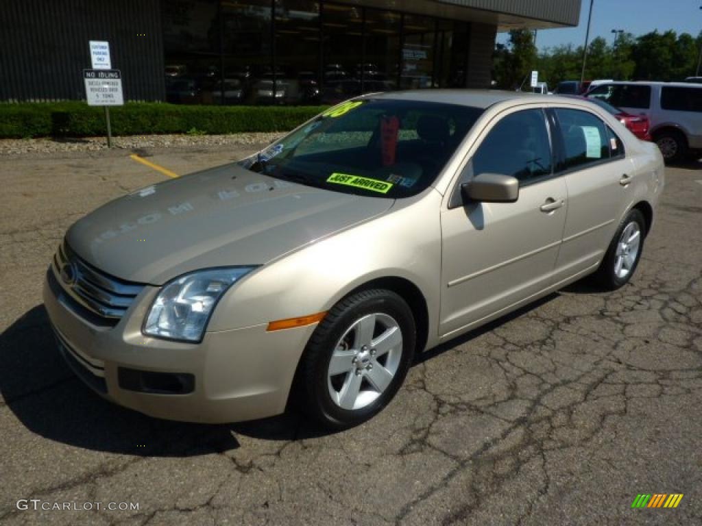 2008 Fusion SE V6 - Dune Pearl Metallic / Medium Light Stone photo #8